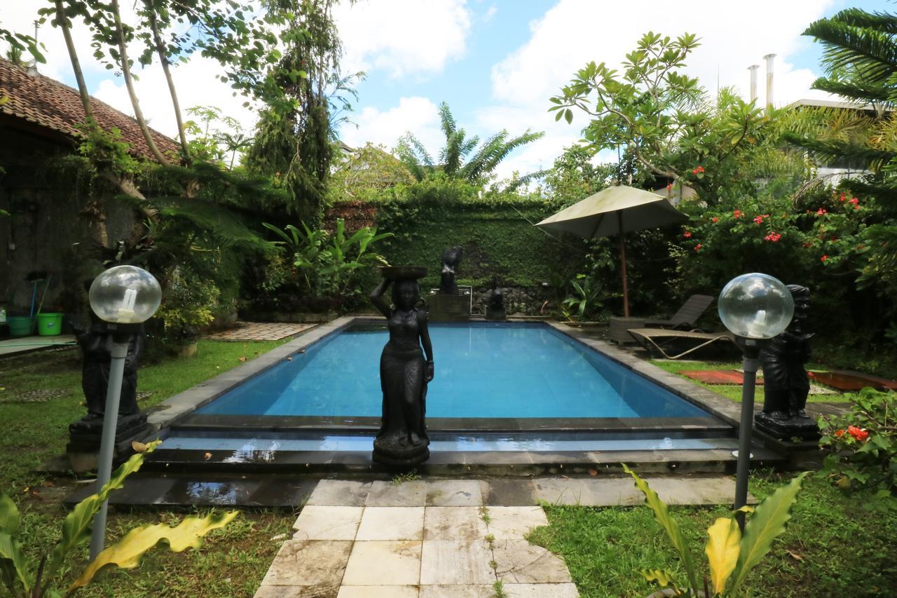 Ubud Kartini Hostel Buitenkant foto